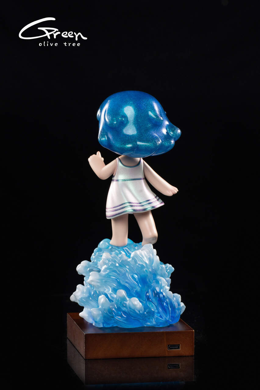 [Pre-Order] Green Olive Tree Studio - Statue - Lumina ‘Sea Walking’ with LED