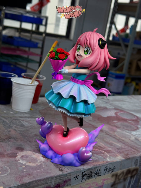 [Pre-Order Closed] WakuWaku Studio - Statue - Spy x Family - Anya Forger Send you a bouquet of flowers