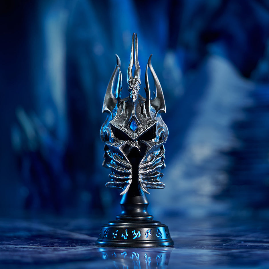 [Pre-Order] Blizzard Entertainment - World of Warcraft - Helm of Domination Metal Replica Desktop Ornament BLZ011 (Licensed)