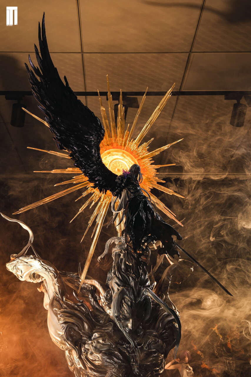 [Warehouse in Stock] Iron Curtain Studio - Statue - Final Fantasy VII Anniversary collection Supreme Collection series Sephiroth